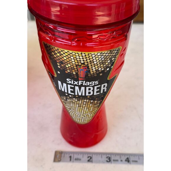 Set of 3 Go Big Go Six Flags Member Red 18-20 oz. Plastic Tumblers w/Top Handle - Picture 9 of 13